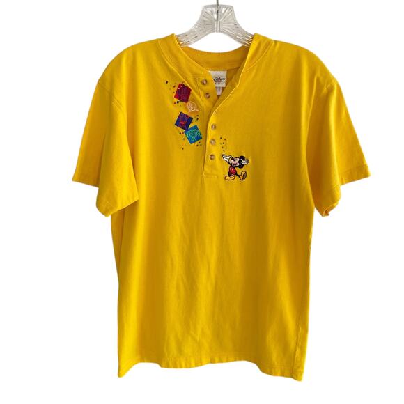 Walt Disney World Mickey Mouse Embroidered Henley Top Medium 4 Theme Park Logos - Picture 1 of 11